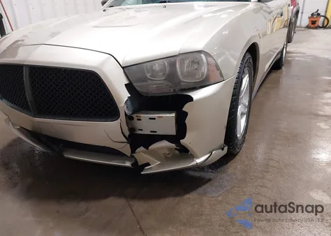 2013 Dodge Charger Police z USA, uszkodzony, nr VIN 2C3CDXAT3DH620107